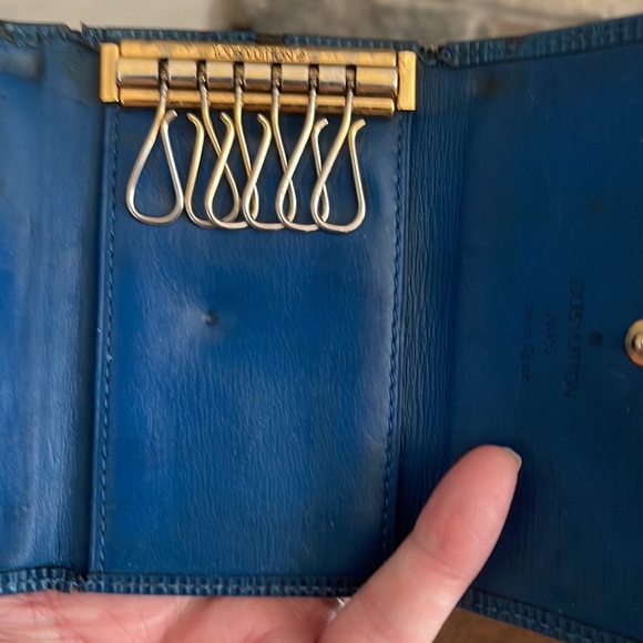 LV Blue epi key holder - Picture 2 of 11